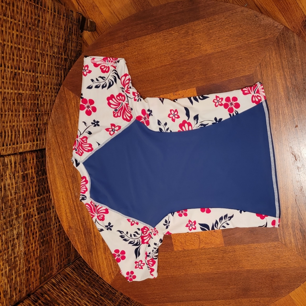 Ron Jon Rashguard - Picture 4 of 6